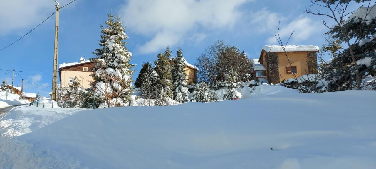 Résidence Campredon - 6 à 8 pers - Linge Inclus - Terrasse 25m2 plein sud - Jardin - Internet - Parking - Navette pied du logement Font-Romeu-Odeillo-Via Exterior foto