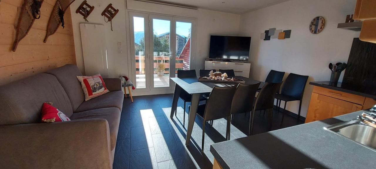Résidence Campredon - 6 à 8 pers - Linge Inclus - Terrasse 25m2 plein sud - Jardin - Internet - Parking - Navette pied du logement Font-Romeu-Odeillo-Via Exterior foto