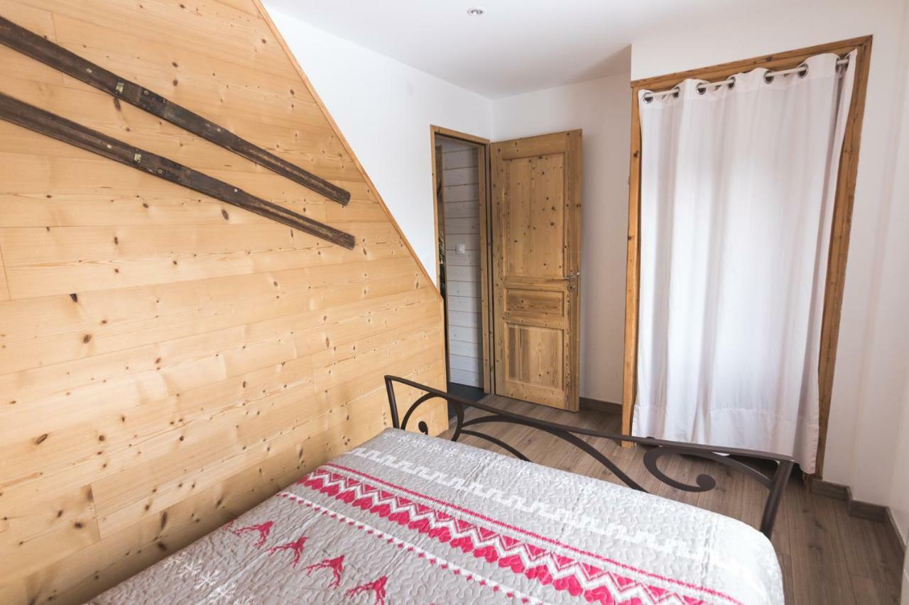 Résidence Campredon - 6 à 8 pers - Linge Inclus - Terrasse 25m2 plein sud - Jardin - Internet - Parking - Navette pied du logement Font-Romeu-Odeillo-Via Exterior foto